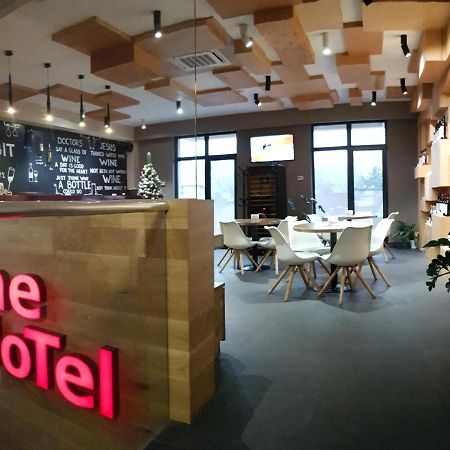 Wine Hotel คีชีเนา ภายนอก รูปภาพ